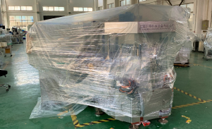 上海知名乳品企業(yè)(yè)選購軒特?cái)?shù)控回轉(zhuǎn)式貼標(biāo)機(jī)定制